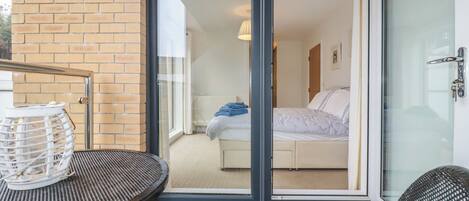 2 室のベッドルーム、客室ごとに異なる装飾、客室ごとに異なるインテリア、WiFi (無料)