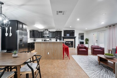 Pickleball Court House Close to Tech and Hospitals