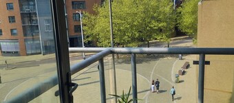 2 Bed Appt - City Centre - Private Balcony
