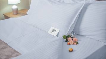 8 makuuhuonetta, silitysrauta/-lauta, Wi-Fi, vuodevaatteet