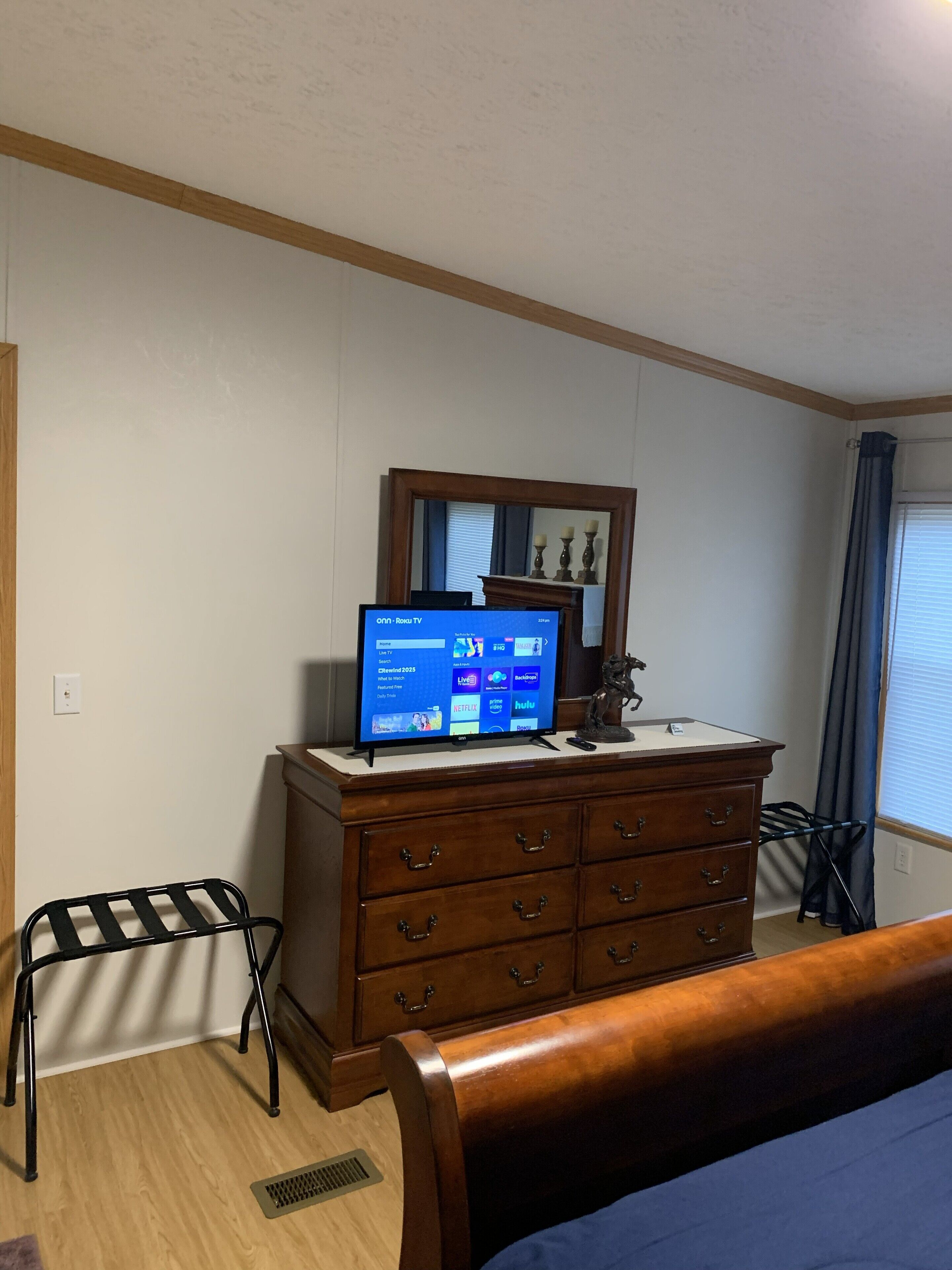 3 habitaciones, tabla de planchar con plancha y wifi gratis 