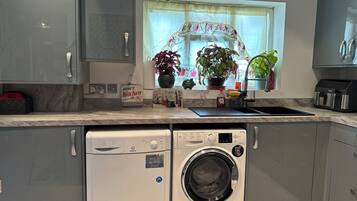 Shared Dormitory, 1 Bedroom, Smoking, Balcony | Laundry