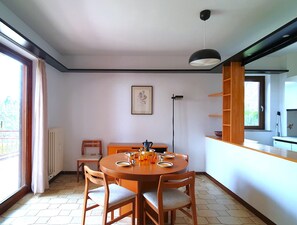 Apartment | Dining