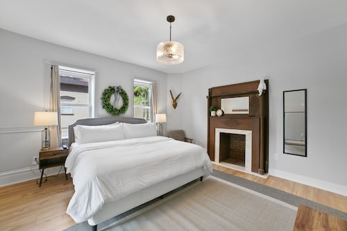 The Hare Suite at Divine Otter