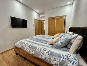 2 soverom, strykejern/-brett, wi-fi og sengetøy