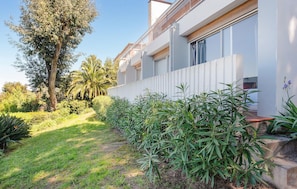 Property grounds - Cozy home in Vallauris (Vallauris)