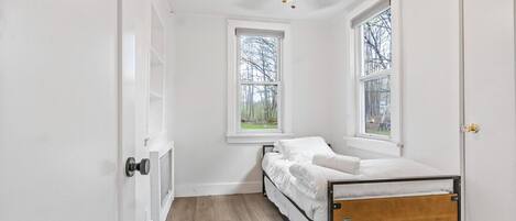 Reisekinderbett, WLAN, Bettwäsche