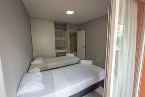 2 bedrooms, WiFi, bed sheets - 2-bedroom apartment in welcoming Posadas with AC, WiFi. Enjoy your stay (Posadas)