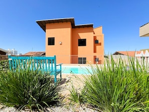 8 piscines couvertes