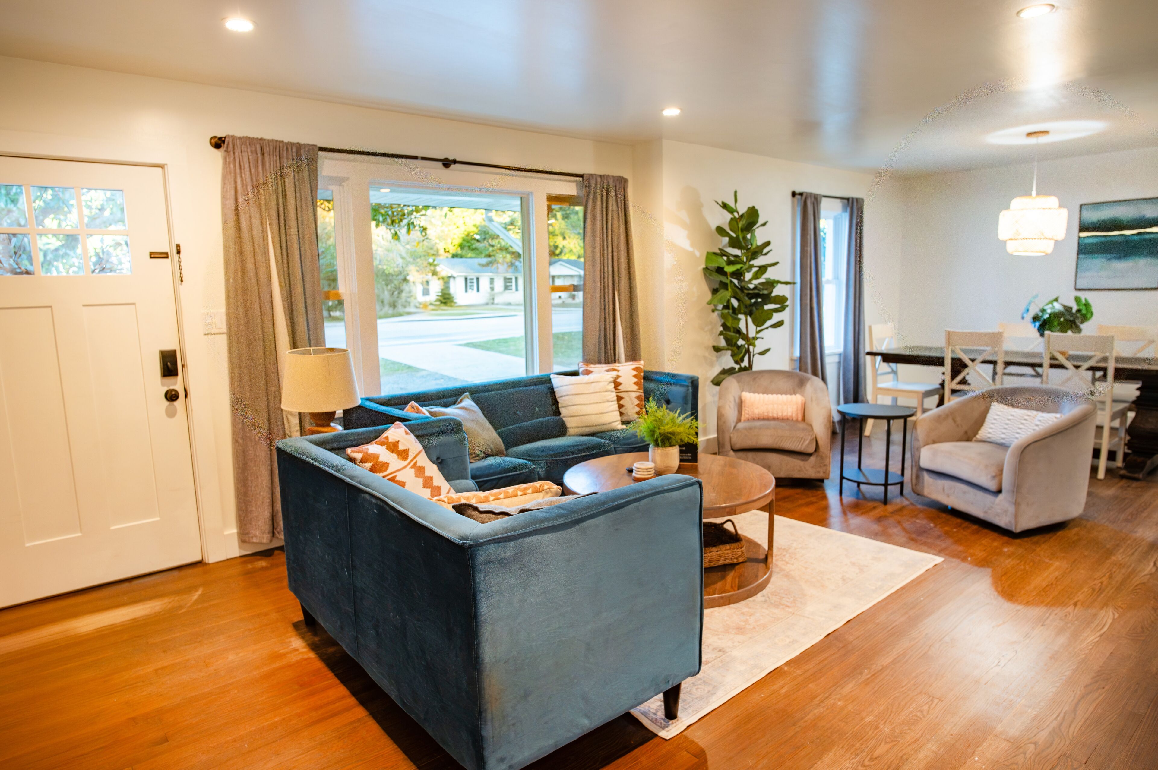 Smart-TV, fotballspill og bordtennis