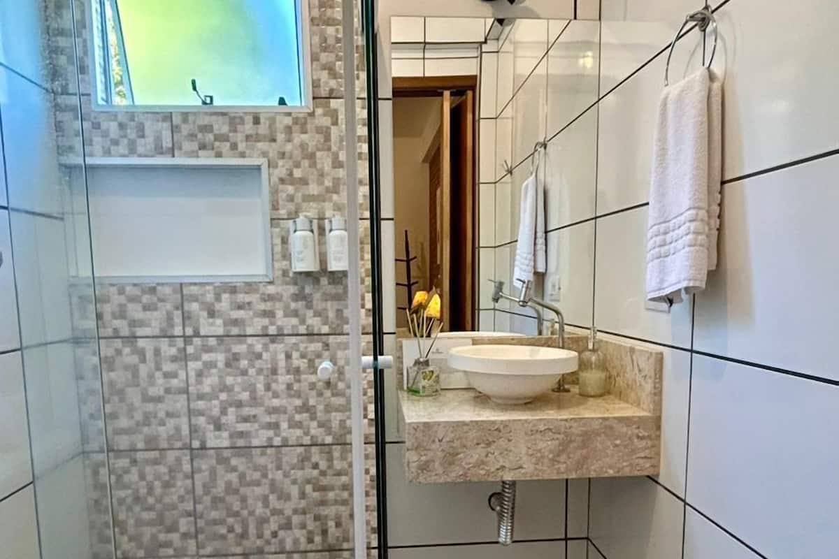 1 bedroom, minibar, desk, laptop workspace