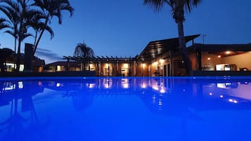 Piscina externa