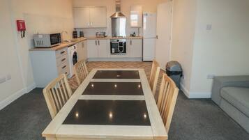 Cottage | Private kitchen | Cookware/dishes/utensils