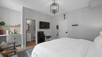 1 chambre, fer et planche Ă repasser, Wi-Fi gratuit, draps fournis