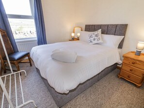 3 bedrooms, individually decorated, individually furnished, free WiFi - Mountain View (Ballymoney)