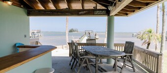 2 Bedroom 3 Bathrooms with Private Dock & Outdoor Cabana Directly on the River