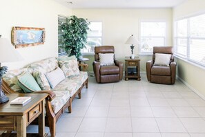 Smart TV, DVD player, books, printers