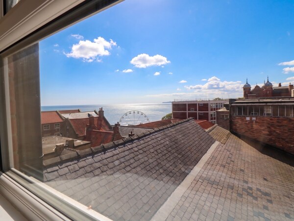 The Newborough Apartment 4 - Scarborough