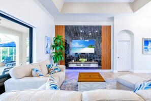 Smart-TV, Kamin, Bücher