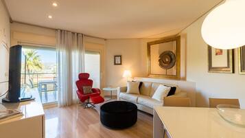 Căn hộ, hút thuốc | 2 phòng ngủ