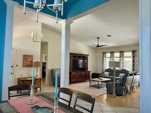 智能电视、立体声音响