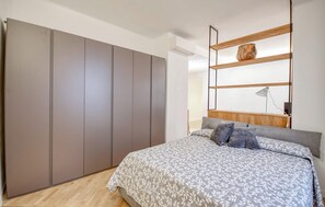 1 bedroom, iron/ironing board, free WiFi