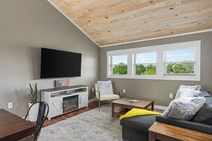 Signature House | Living area | TV