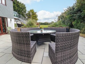 Outdoor dining - Goatsland (Wadebridge)