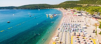 Beachfront Hotel Palma Jaz