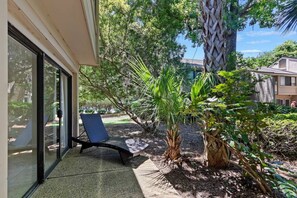 Terrace/patio - Sea Pines Villa – 3BR, Pet Friendly - Sleeps 8 (Hilton Head Island)