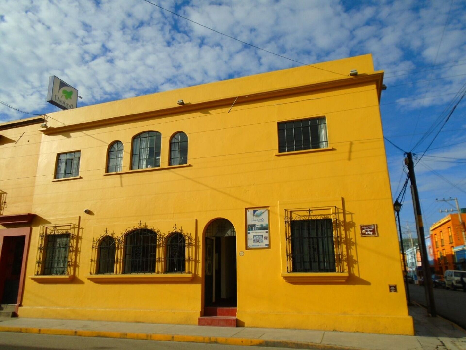 Fachada de la propiedad