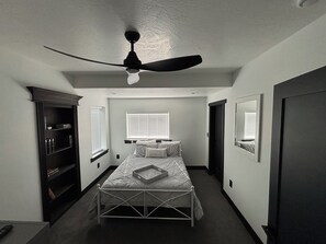 2 quartos, cofres nos quartos, Wi-Fi, roupa de cama