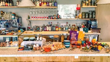 Desayuno completo incluido todos los días