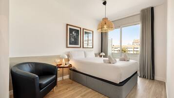 2 habitaciones, tabla de planchar con plancha y wifi gratis