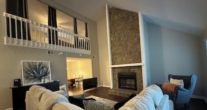 Charming 3-bedroom house with AC, WiFi in beautiful Charleston