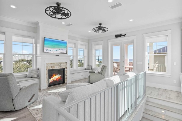 House (4 Bedrooms) | Interior - The Palmetto Blue by Avantstay Steps to Beach, Ocean Views (Panama City Beach)