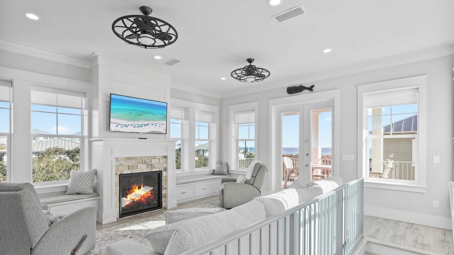 The Palmetto Blue by Avantstay Steps to Beach, Ocean Views