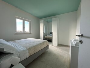 4 quartos, ferros/tábuas de passar roupa, Wi-Fi, roupa de cama