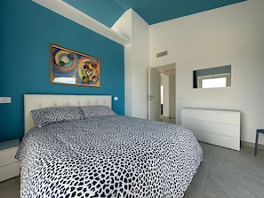 2 bedrooms
