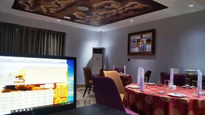 Restaurant - Royal Continental Hotels and Apartment (Abuja)