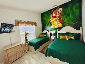 2 bedrooms, desk, iron/ironing board, travel crib