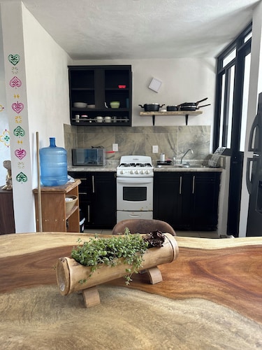 5 min from city center get away condo