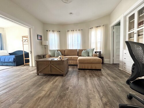 2-bedroom apartment in fabulous Somerville with AC, WiFi and off street parking