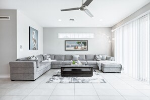 Living area - 148 Mediterranean Way (Indian Harbour Beach)
