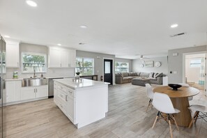 Interior - 520 Escambia St (Indian Harbour Beach)