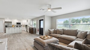 Interior detail - 520 Escambia St (Indian Harbour Beach)