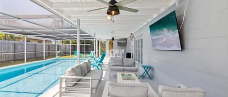 House (3 Bedrooms) | Front of property