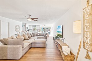 Villa (3 Bedrooms) | Front of property - 221 Cherie Down Ln (Cape Canaveral)