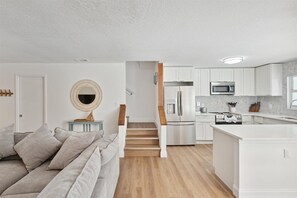 Villa (3 Bedrooms) | Interior - 221 Cherie Down Ln (Cape Canaveral)