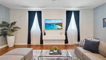 Villa (4 Bedrooms) | Interior